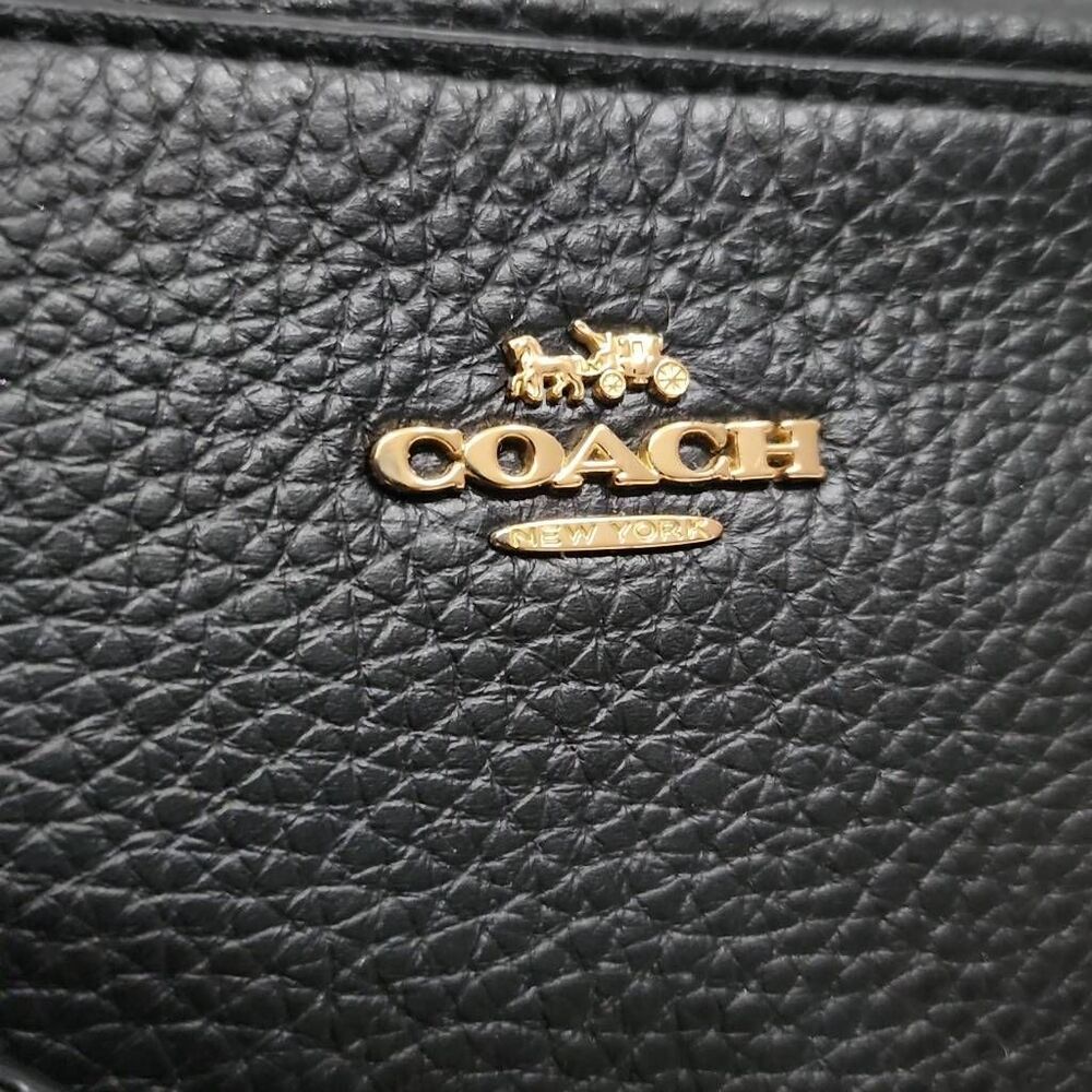 Coach Mini Jamie Camera Bag crafted from refined pebble leather Black - Picture 2 of 10